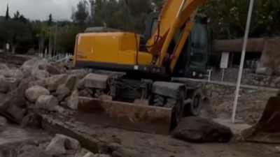 Bodrum’da bir sahil alanında şezlong bölgesi oluşturulmasıyla ilgili tartışmalar devam