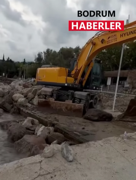 Bodrum’da bir sahil alanında şezlong bölgesi oluşturulmasıyla ilgili tartışmalar devam