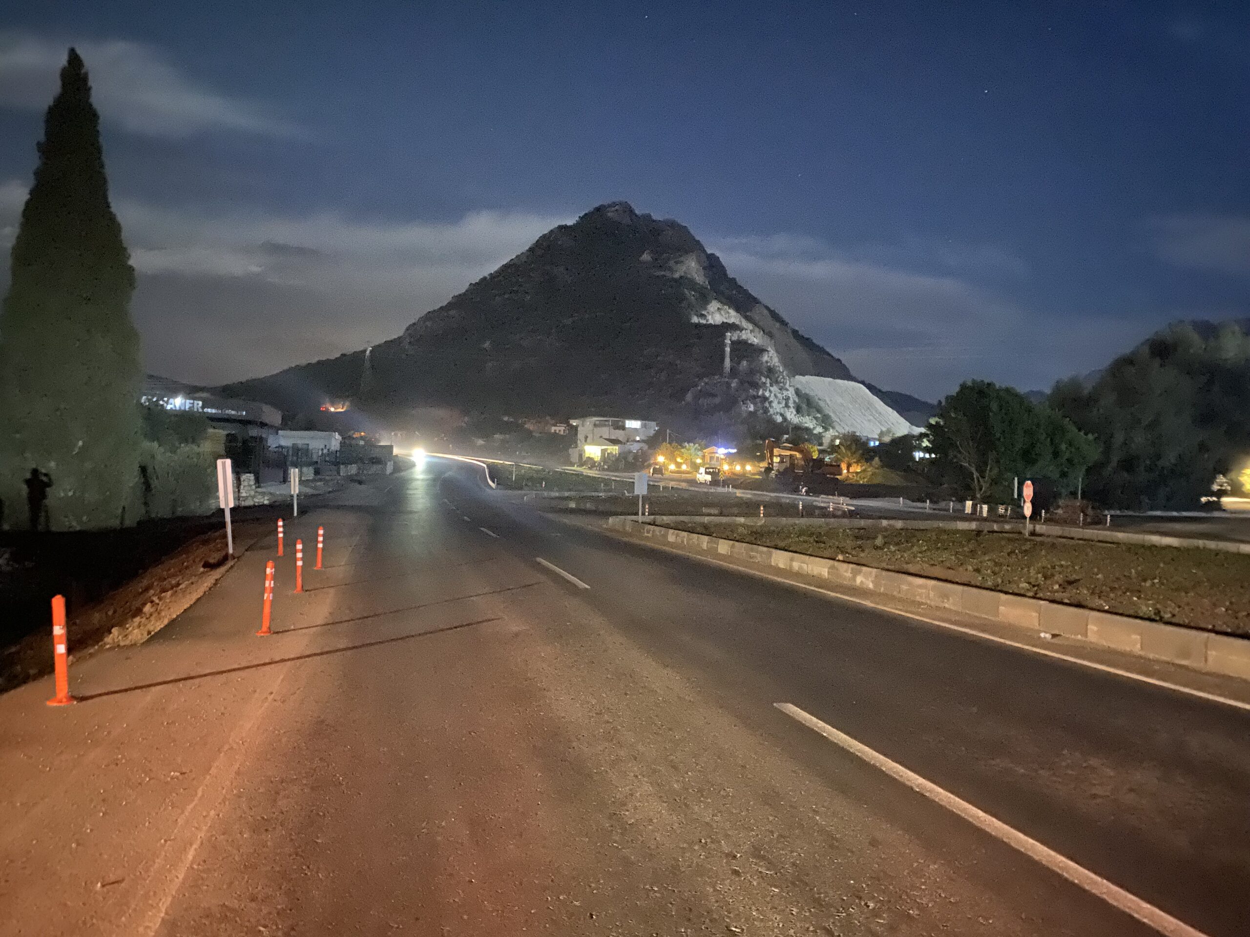 Yakaköy kavşağı ve Yalıkavak yolu, aydınlatma eksikliği nedeniyle kazalara davetiye
