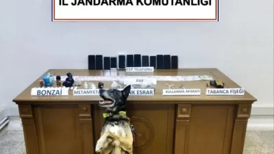 Muğla’nın Bodrum ilçesinde düzenlenen uyuşturucu operasyonunda yüklü miktarda uyuşturucu madde