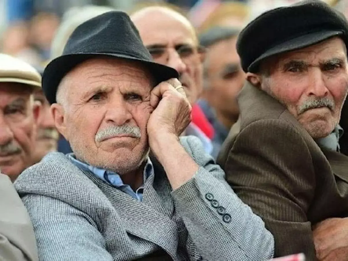 Emeklilerin maaşlarında yapılacak yeni düzenlemeler için hesaplama detayları belli oldu.