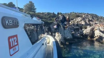 Marmaris ve Fethiye'de Sahil Güvenlik ve jandarma ekiplerinin düzenlediği operasyonlarda