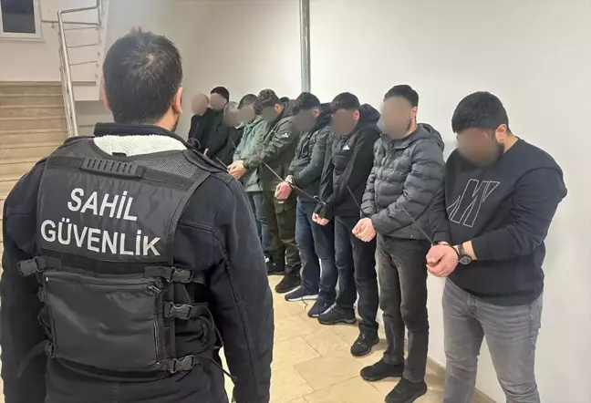 Marmaris’te Yatta Terör Operasyonu: 8 Gözaltı Marmaris açıklarında yelkenli yata düzenlenen operasyonda PKK/KCK üyesi olduğu belirlenen