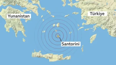 Ege Denizi’ndeki Santorini Adası’nda son günlerde gözlemlenen sismik aktivite, Afet