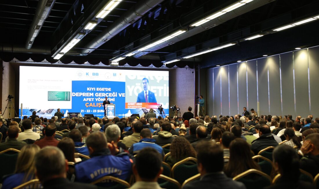 Muğla Büyükşehir Belediyesi ev sahipliğinde düzenlenen çalıştayda, Kıyı Ege’nin deprem