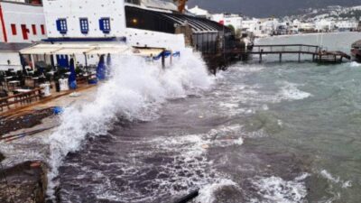 Meteoroloji 4. Bölge Müdürlüğü'nden yapılan açıklamaya göre, Bodrum-Kaş arasında denizlerde