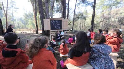 Muğla Büyükşehir Belediyesi, Marmaris Çamlı Mahallesi'nde çocuklara doğa ile iç