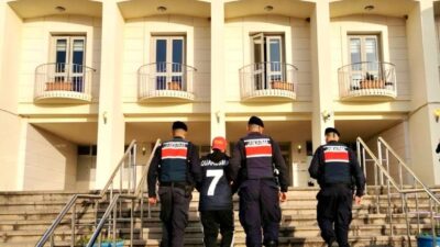 Muğla İl Jandarma Komutanlığı ekipleri, Bodrum Gümbet Mahallesi'nde düzenledikleri operasyonla