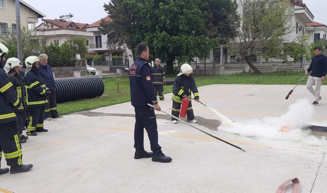 Gönüllü İtfaiyeci Olmak İster Misin? Muğla Büyükşehir Belediyesi, il genelinde başlattığı gönüllü itfaiyecilik eğitimleriyle afetlere