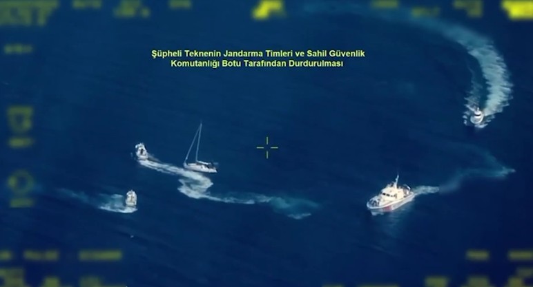 Muğla açıklarında gerçekleştirilen Jandarma İnsansız Hava Aracı (JİHA) destekli deniz