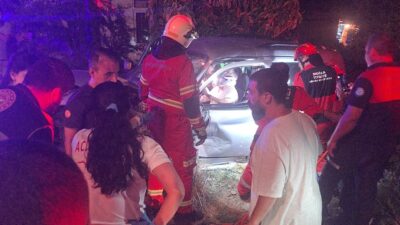 Emecik Mahallesi'nde iki aracın karıştığı trafik kazasında bir kişi Peugeot
