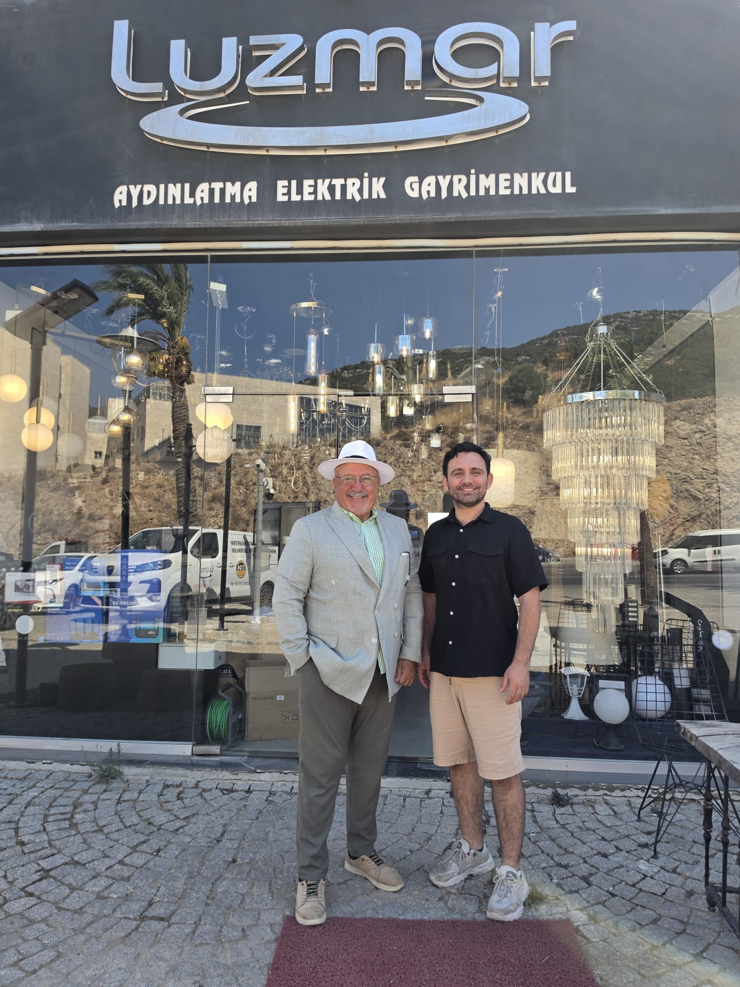Elektrikli Araç Şarjında Bodrum’da Yeni Dönem.
Bodrum’da elektrikli araç kullanıcılarına satıştan