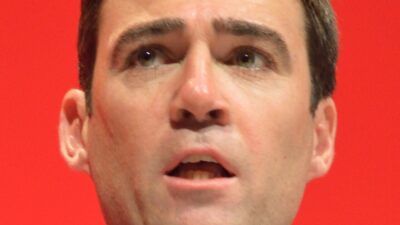 UK Başbakanı Andy Burnham, Ukrayna'nın bağımsızlık gününde Kiev'de önemli temaslarda