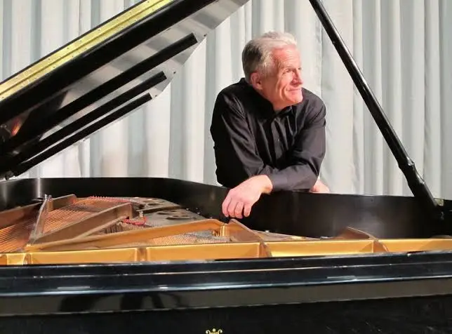 ABD'li piyanist Craig Sheppard, 23. Uluslararası Gümüşlük Müzik Festivali'nde sahne