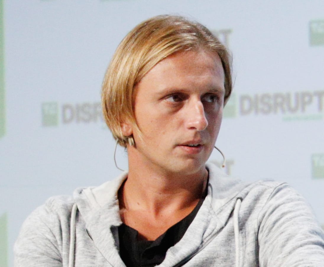 Revolut, sahte bir devlet kurumu e-postası aracılığıyla müşteri verilerinin sızdırıldığını