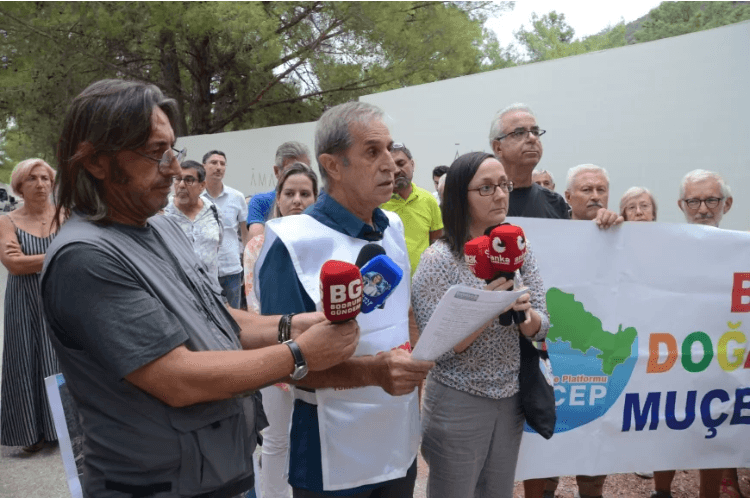 Torba Mahallesi’nde Dere Yataklarına Yapılan Müdahaleler Tartışma Yarattı Bodrum'un Torba Mahallesi'nde Aman Rüya ve Re-Pie projesi kapsamında yapılan