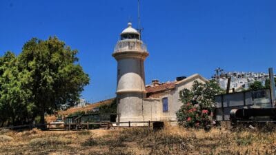 Turgutreis'te inşa edilen tesis, günlük 60 bin kişiye yetecek su