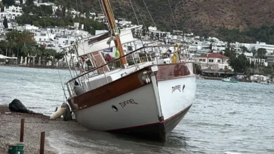 Bodrum'da etkili olan sağanak ve kuvvetli rüzgar, 15 metrelik bir