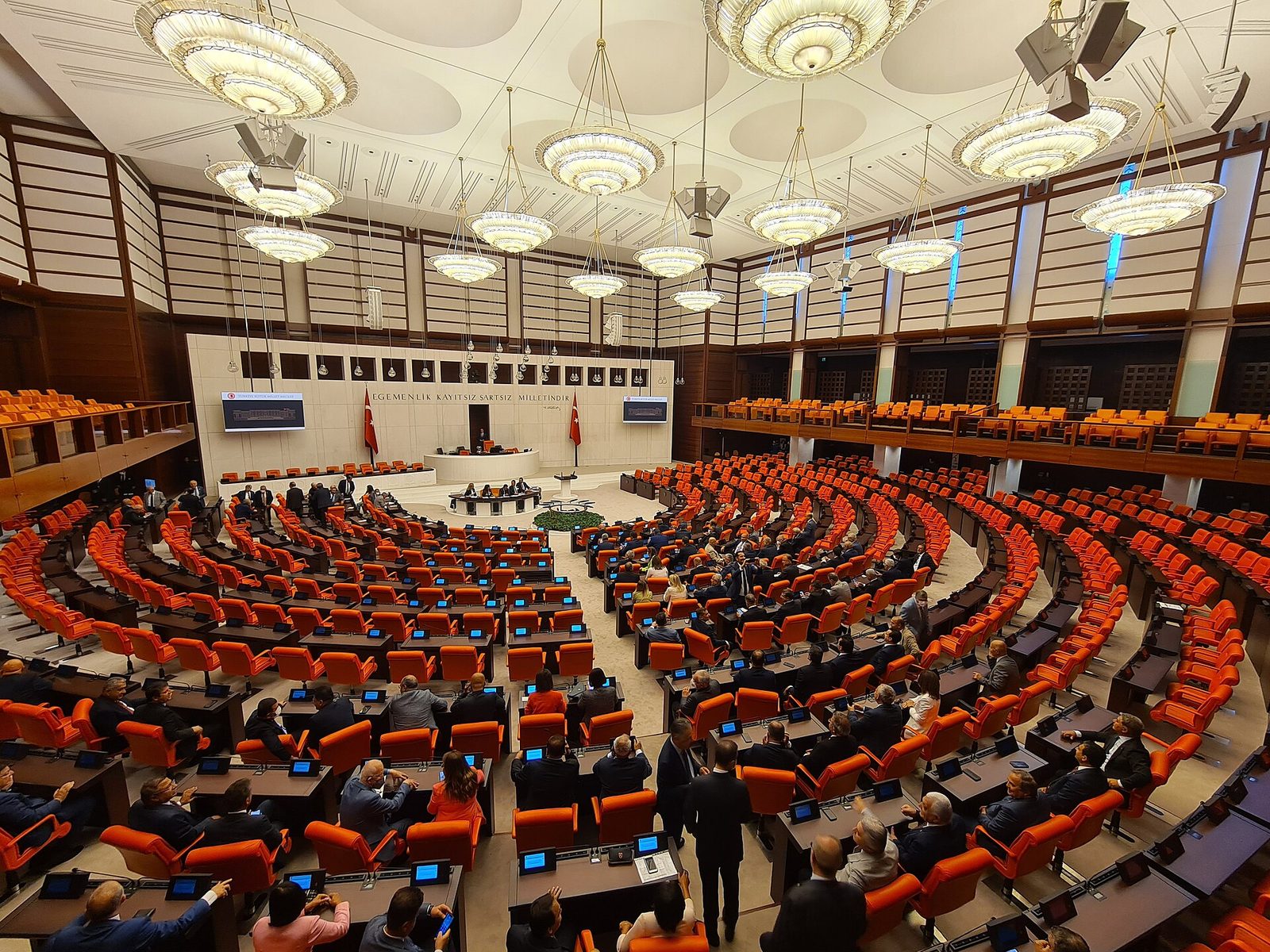 YENİ Parti Milletvekili Mahmut Tanal, gazetecilere yeşil pasaport verilmesini öngören